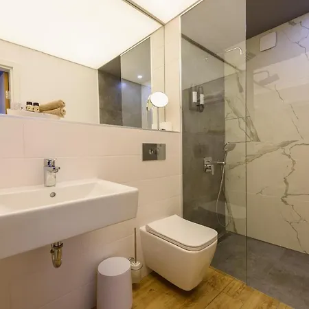 Hotel Location 3*